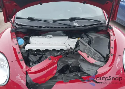 2010 Volkswagen New Beetle 2.5L z USA, uszkodzony, nr VIN 3VWRG3AL7AM004619